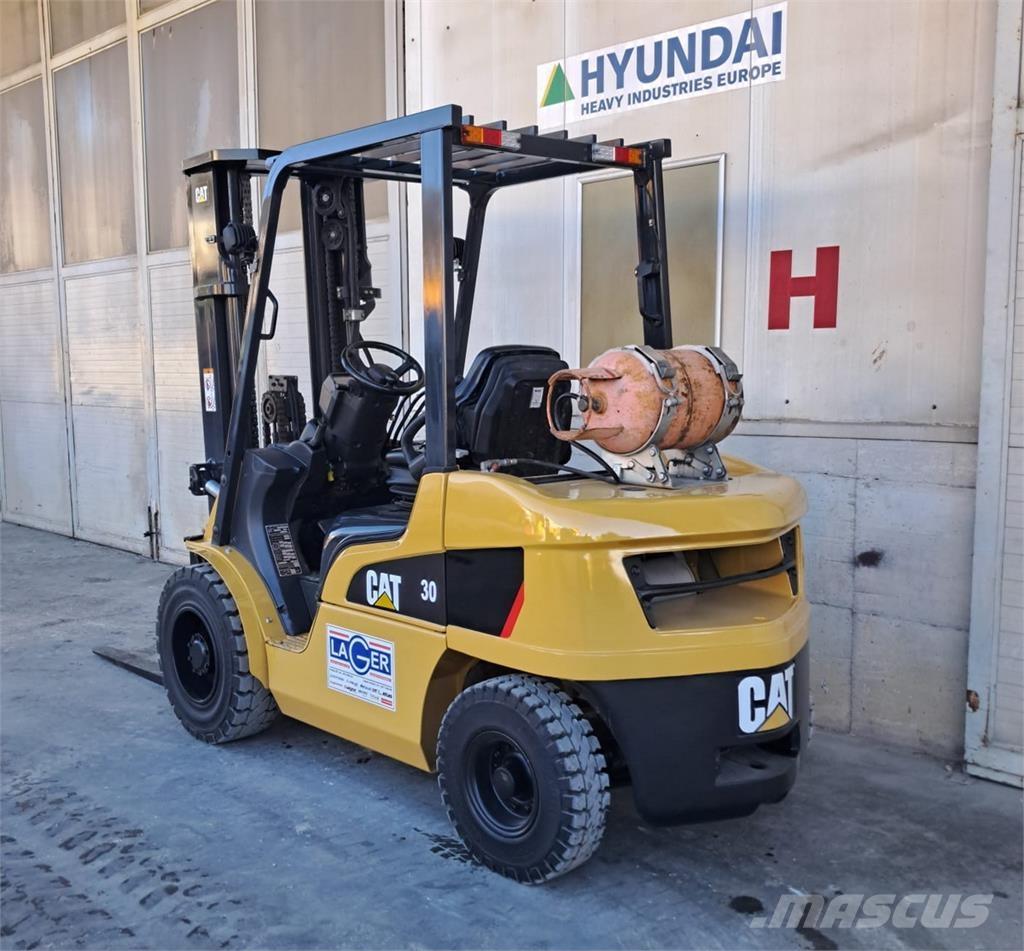 CAT GP30NT Περονοφόρα ανυψωτικά κλαρκ με φυσικό αέριο LPG