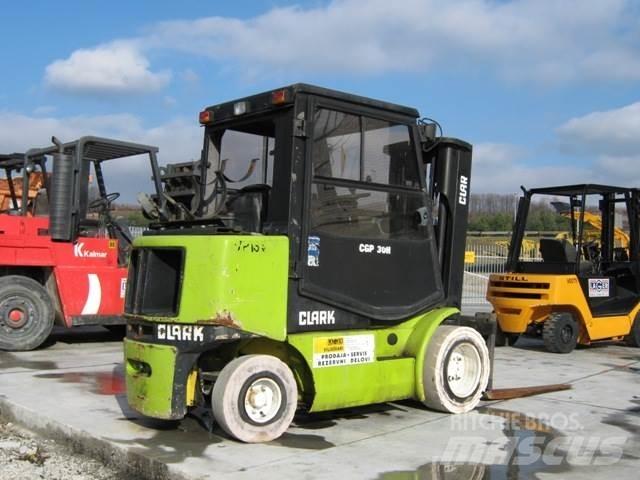Clark CGP30 Περονοφόρα ανυψωτικά κλαρκ με φυσικό αέριο LPG