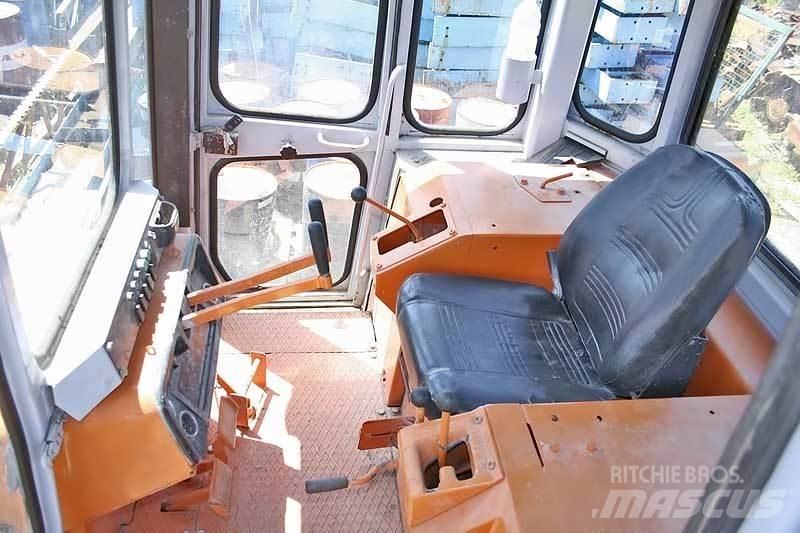 Fiat-Hitachi FD 20 Μπουλντόζες με ερπύστριες