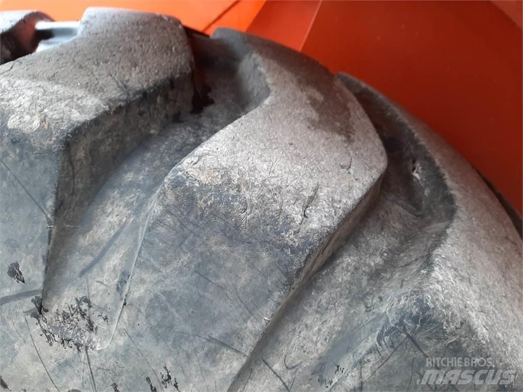 Hitachi ZW220 Φορτωτές με λάστιχα (Τροχοφόροι)
