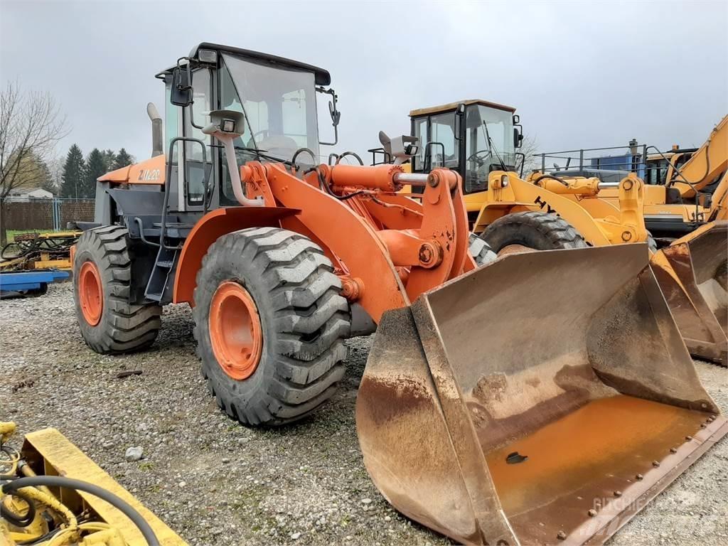 Hitachi ZW220 Φορτωτές με λάστιχα (Τροχοφόροι)