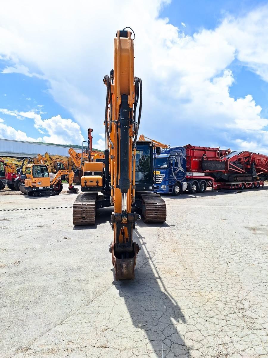 Hyundai HX220L Εκσκαφείς με ερπύστριες