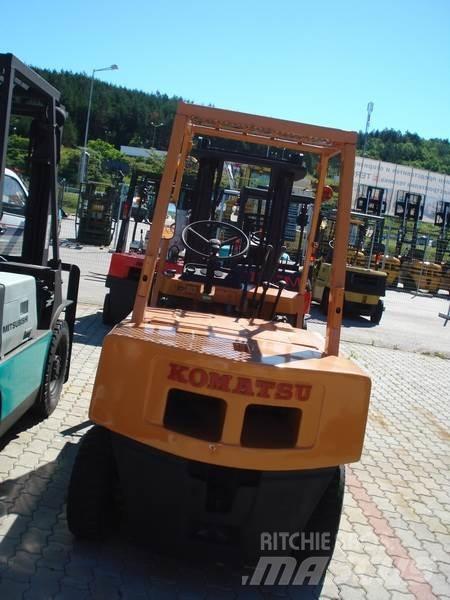 Komatsu FG25L-7 Περονοφόρα ανυψωτικά κλαρκ - άλλα