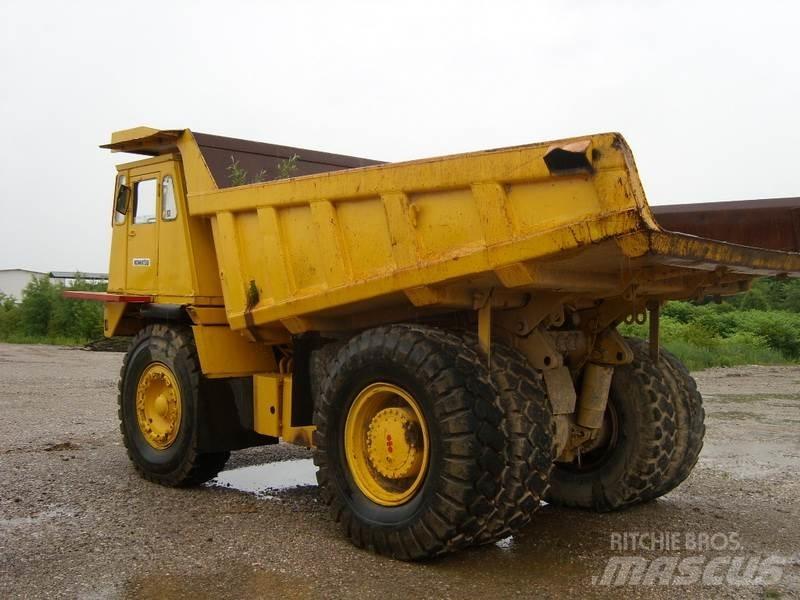 Komatsu HD325-5 Dumpers εργοταξίου