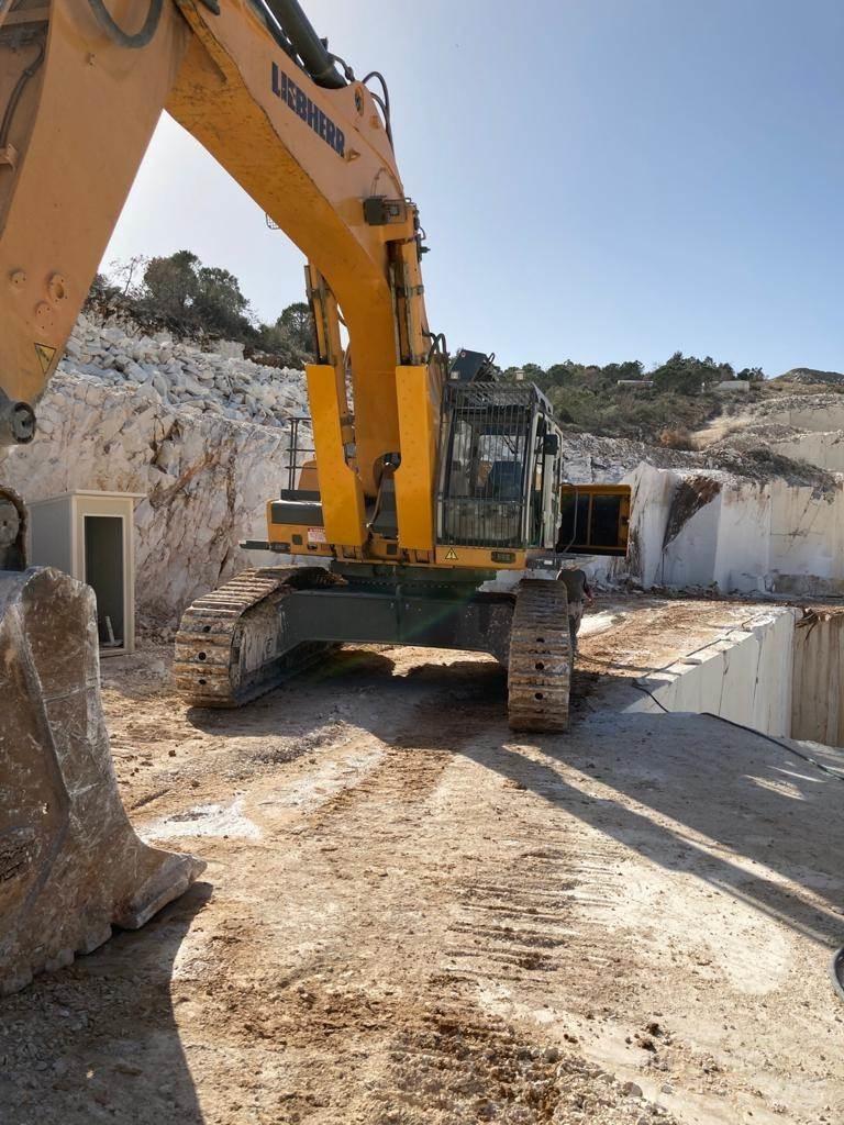 Liebherr 974 C HDSL Εκσκαφείς με ερπύστριες