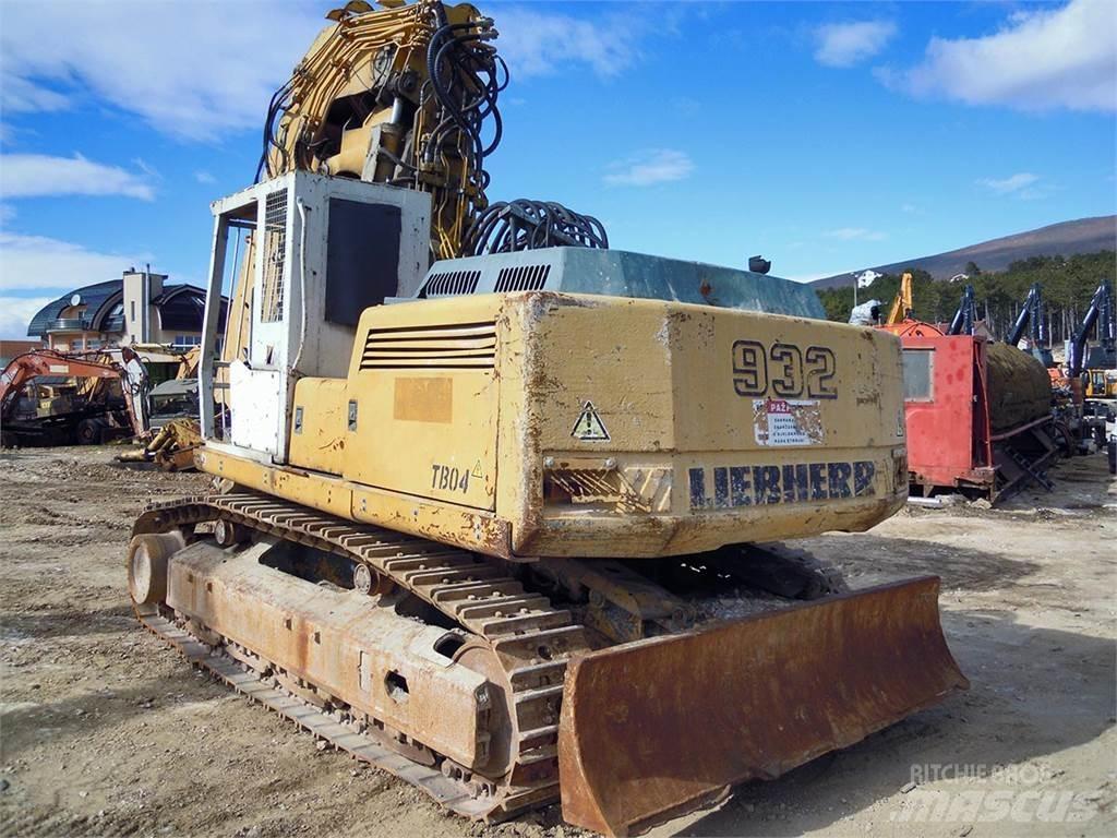 Liebherr R932 T Εκσκαφείς με ερπύστριες