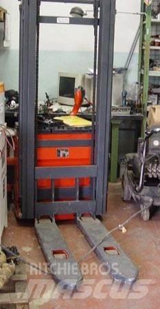 Linde L10 Χειροκίνητο περονοφόρο ανυψωτικό