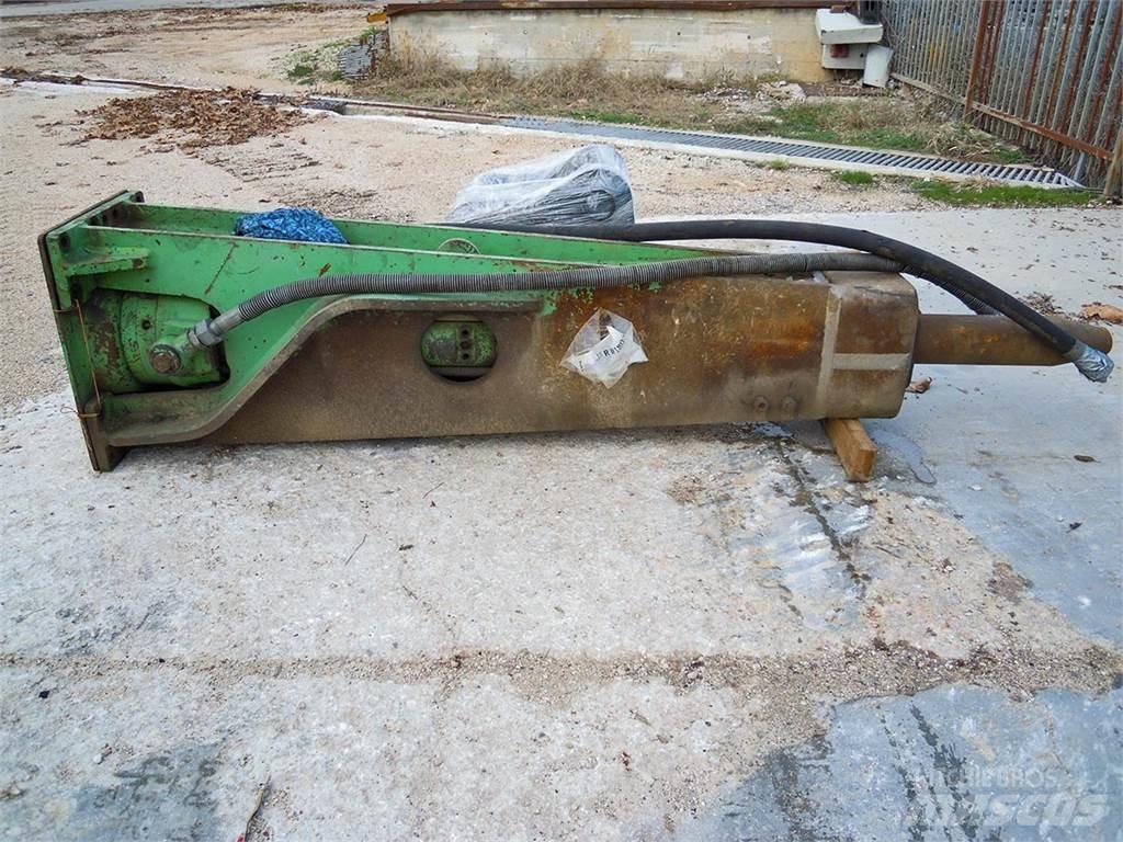 Montabert W1800 Υδραυλικές σφύρες