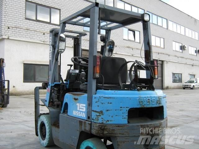 Nissan NJ01A15 Περονοφόρα ανυψωτικά κλαρκ με φυσικό αέριο LPG