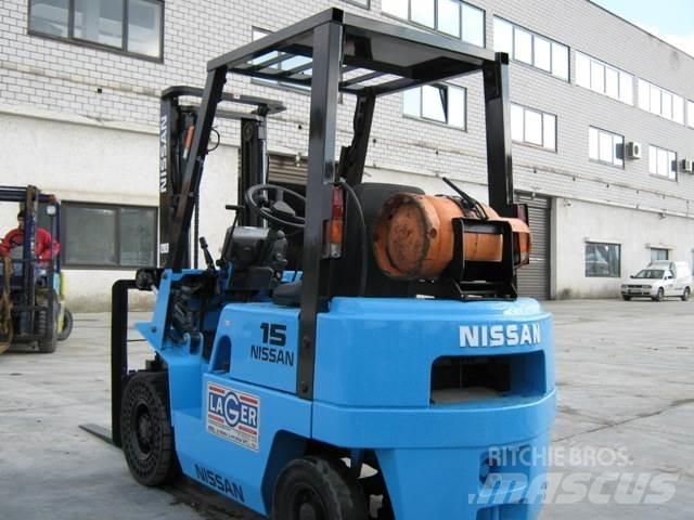 Nissan NJ01A15 Περονοφόρα ανυψωτικά κλαρκ με φυσικό αέριο LPG