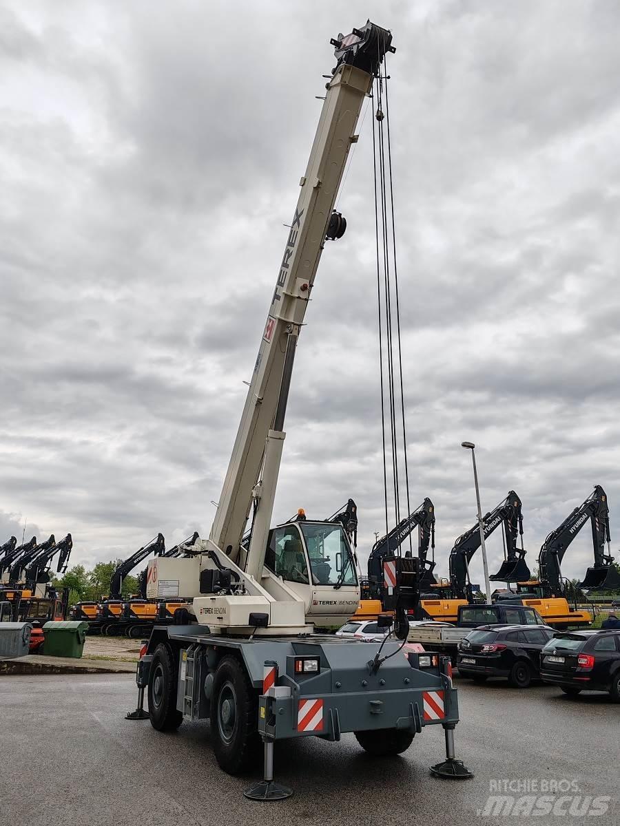 Terex RC30 Γερανοί ανώμαλου εδάφους