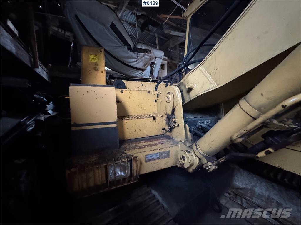 CAT 205 LC Εκσκαφείς με ερπύστριες