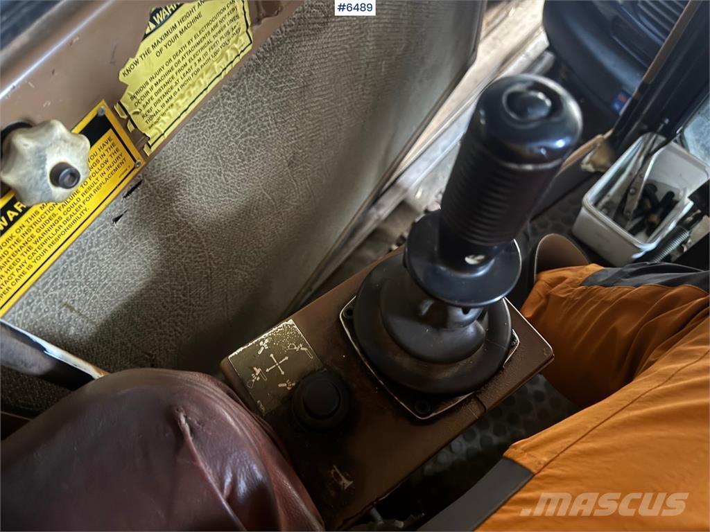 CAT 205 LC Εκσκαφείς με ερπύστριες