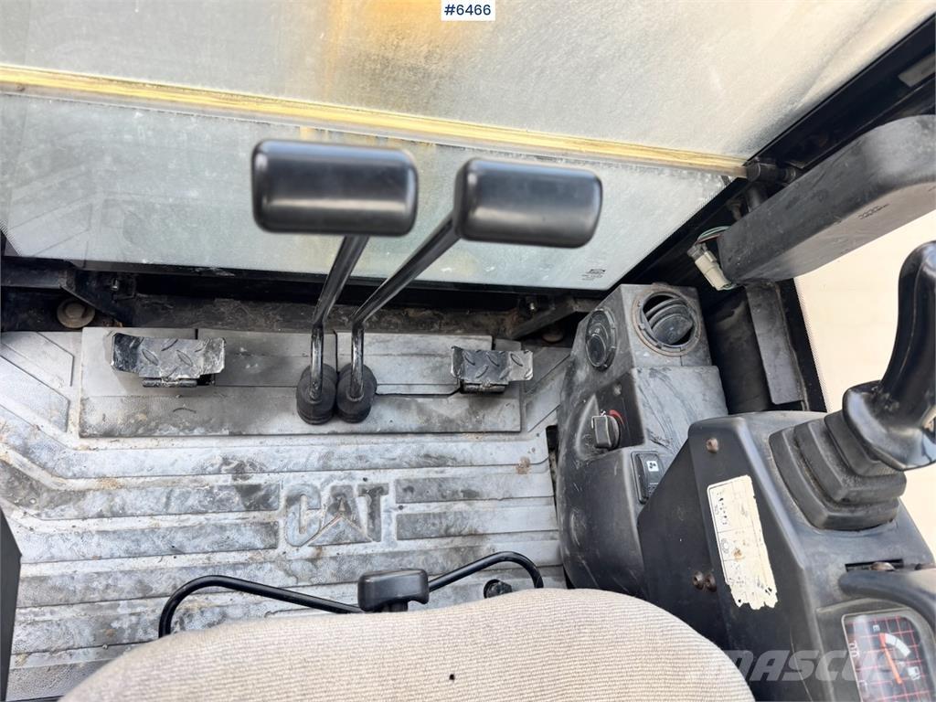 CAT 301.8 Εκσκαφείς με ερπύστριες