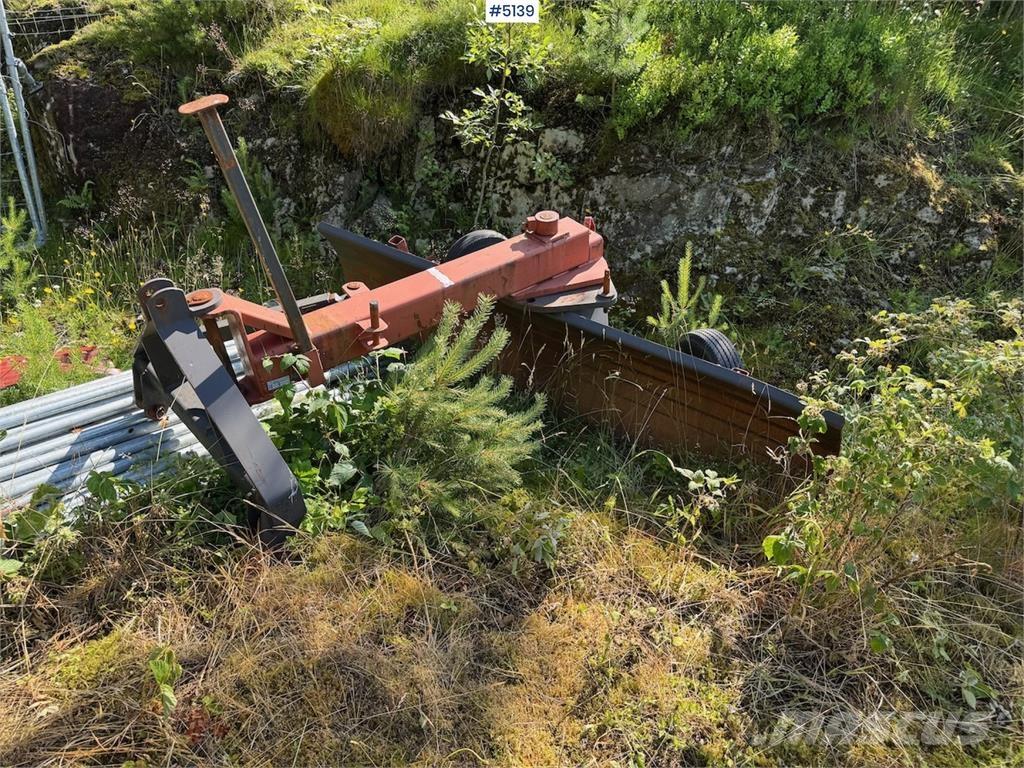 Dalen brøyteskjær Εκχιονιστήρες και χιονοδιώχτες