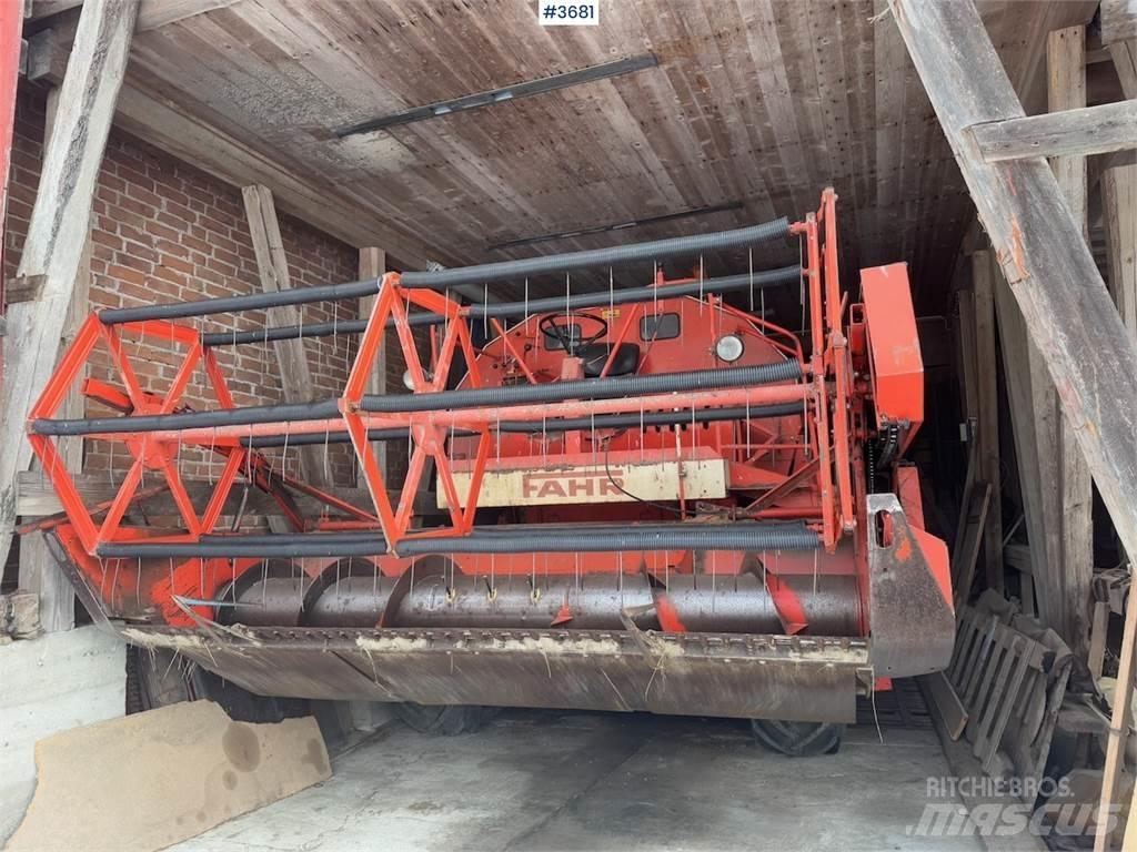 Deutz Fahr M900 Θεριζοαλωνιστικές μηχανές