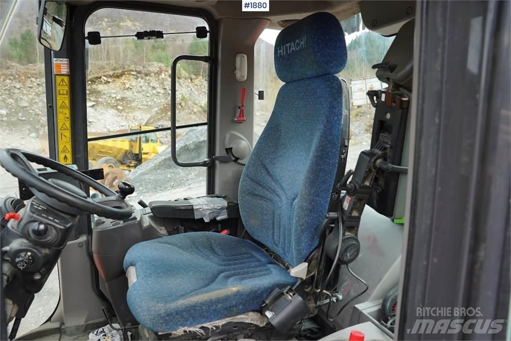 Hitachi ZW220 Φορτωτές με λάστιχα (Τροχοφόροι)