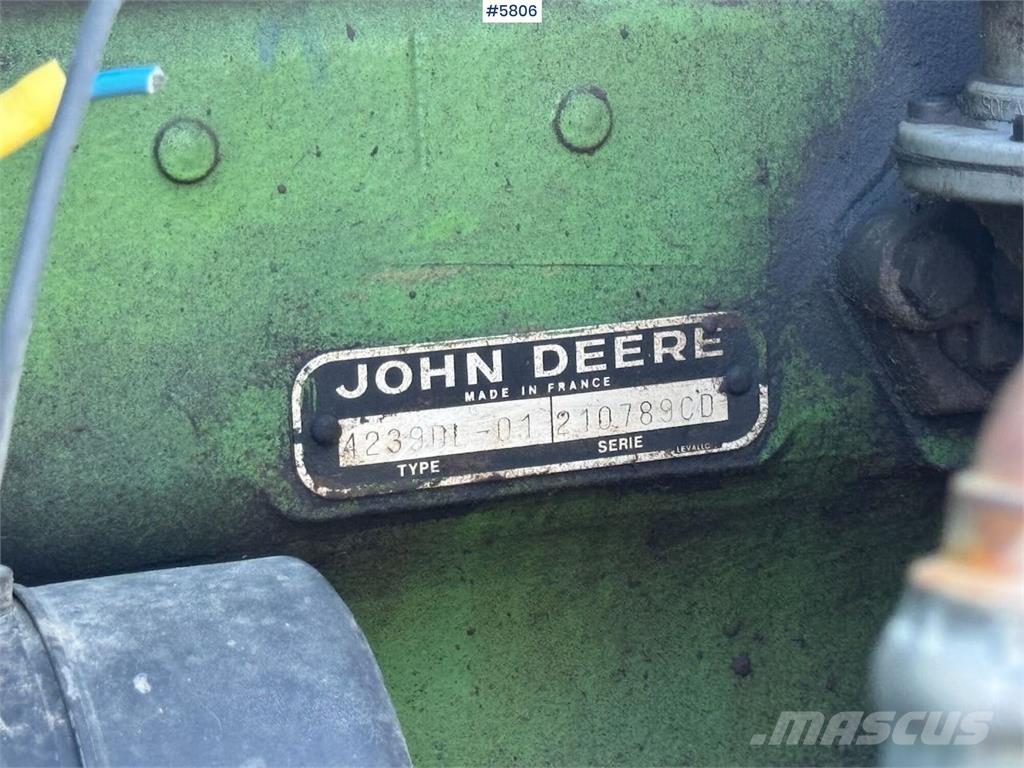 John Deere 2130 Τρακτέρ