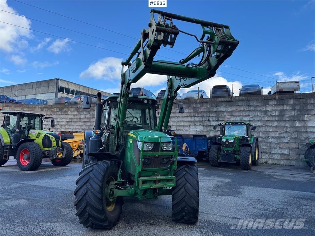 John Deere 6130M Τρακτέρ