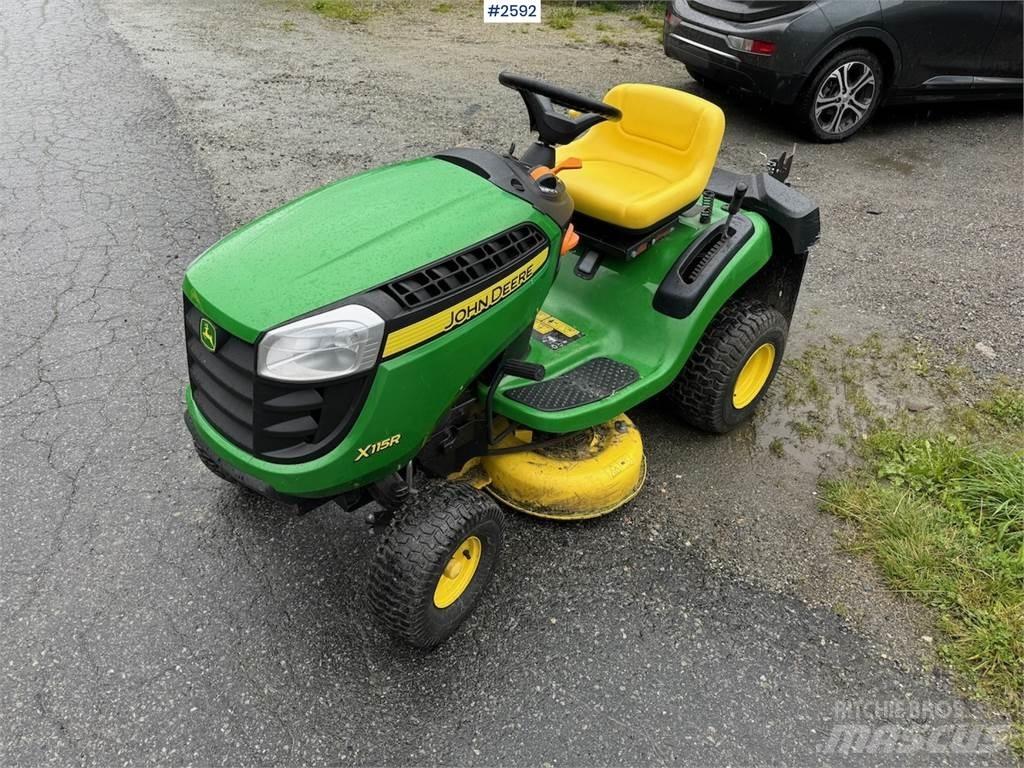 John Deere X115R Τρακτέρ