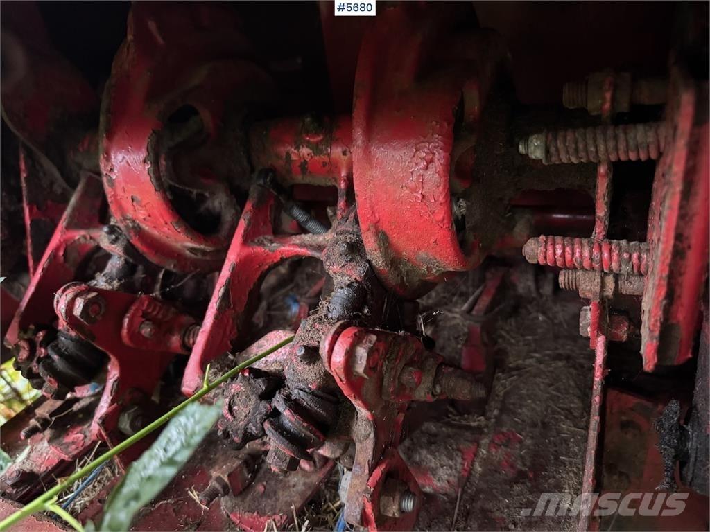 New Holland 268 Λοιπός εξοπλισμός συγκομιδής