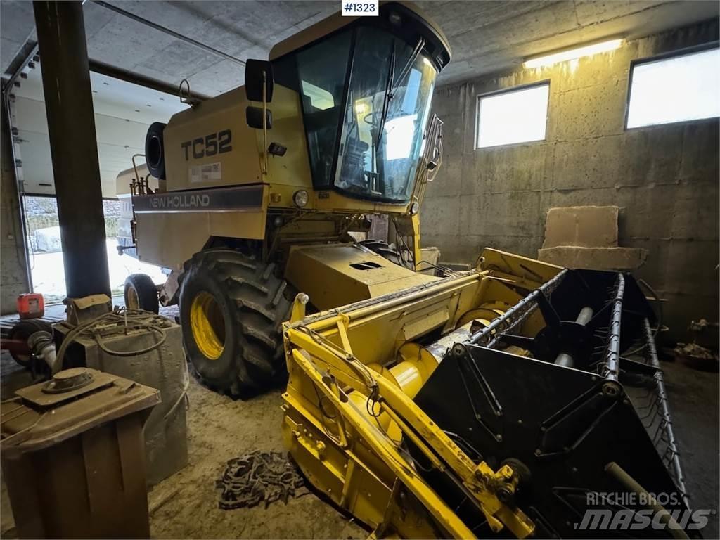 New Holland TC52 Θεριζοαλωνιστικές μηχανές