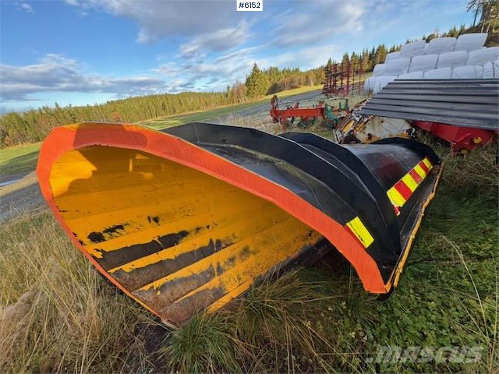  Øveraasen 2651 Εκχιονιστήρες και χιονοδιώχτες