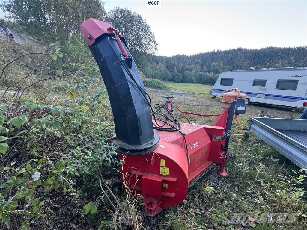 Sisu Handel V-230 Εκχιονιστήρες και χιονοδιώχτες