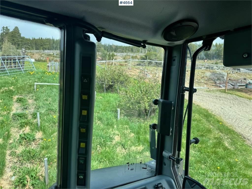 Valtra A85-4 Τρακτέρ