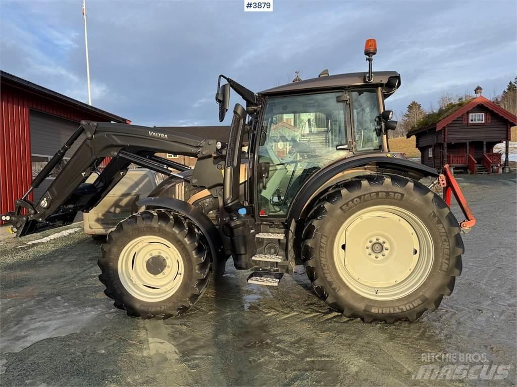 Valtra G135 Τρακτέρ