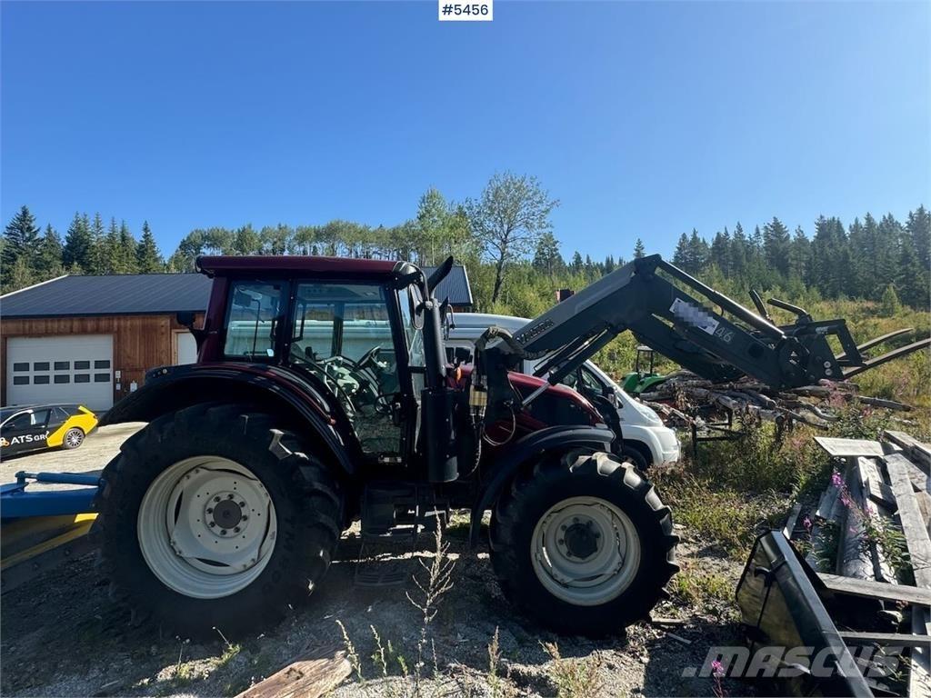 Valtra N123 Τρακτέρ