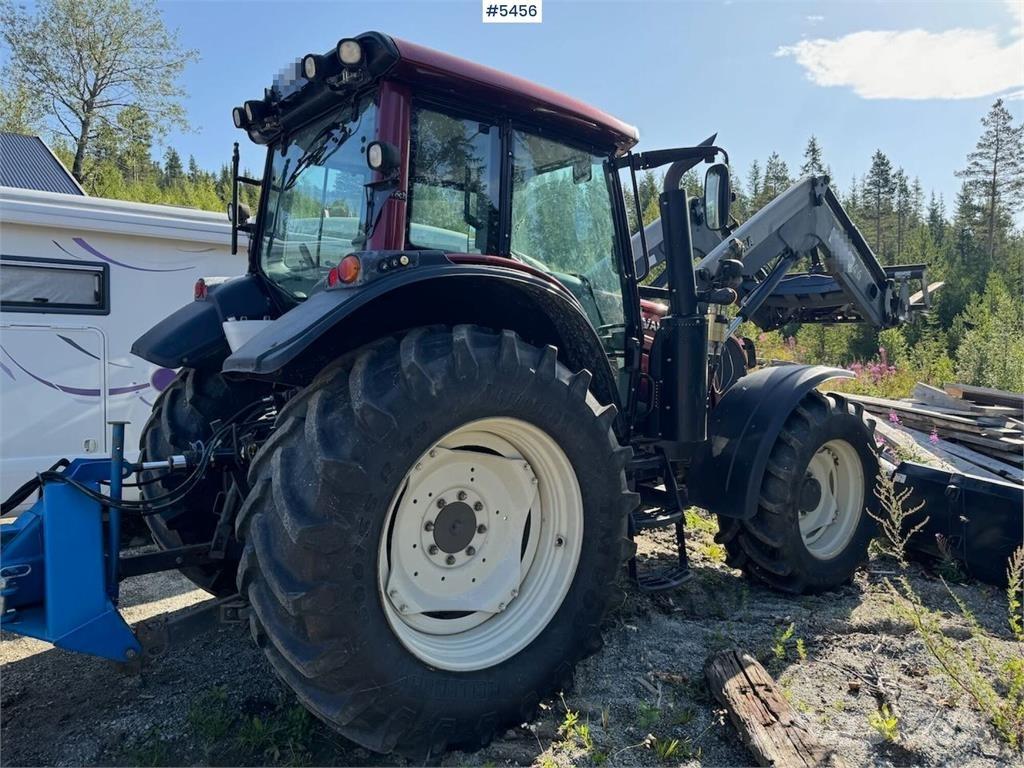 Valtra N123 Τρακτέρ