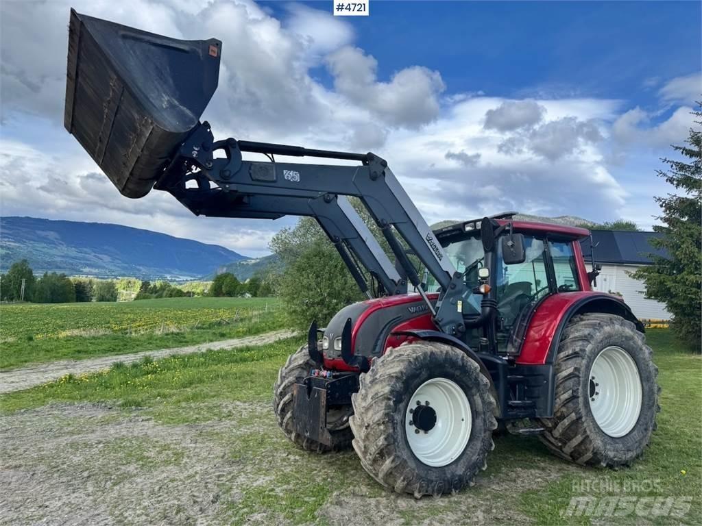 Valtra N142 Τρακτέρ