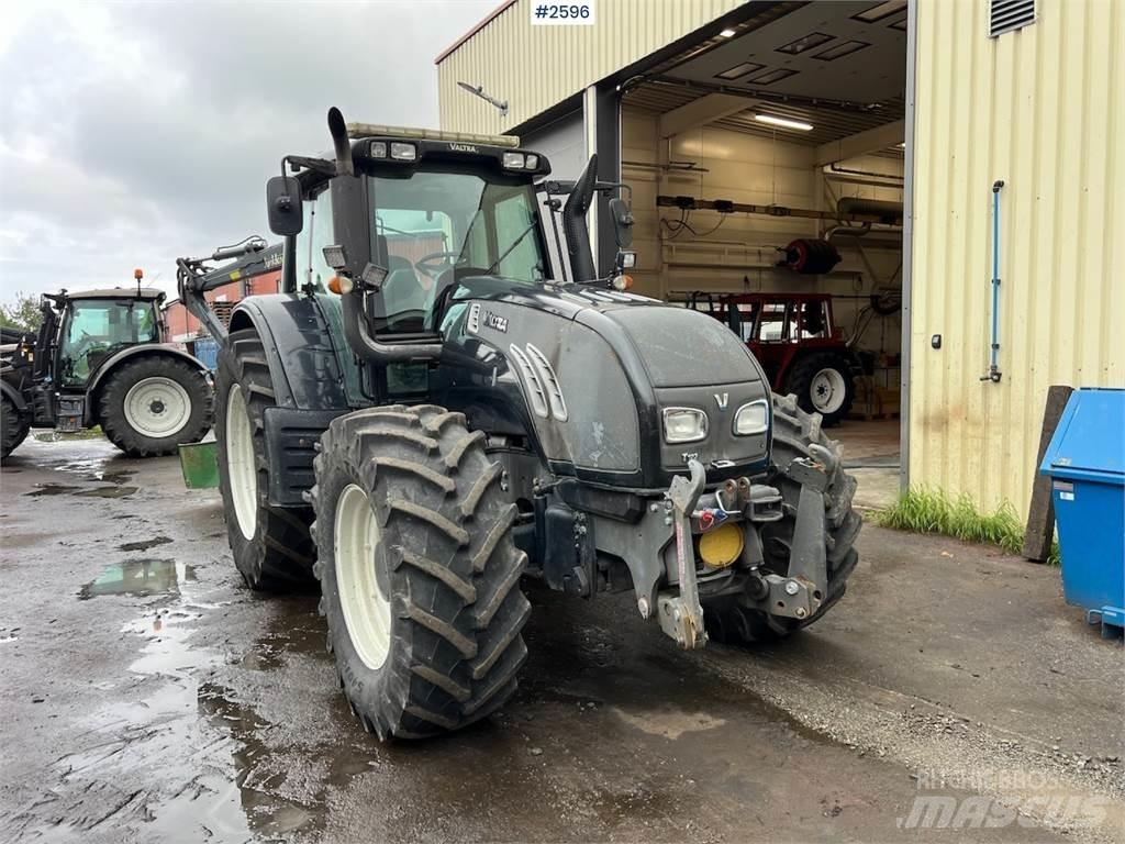 Valtra T182 Τρακτέρ