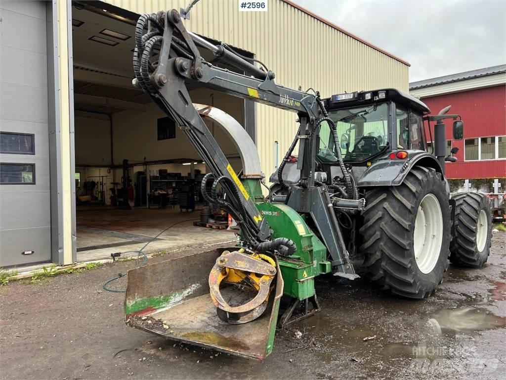 Valtra T182 Τρακτέρ