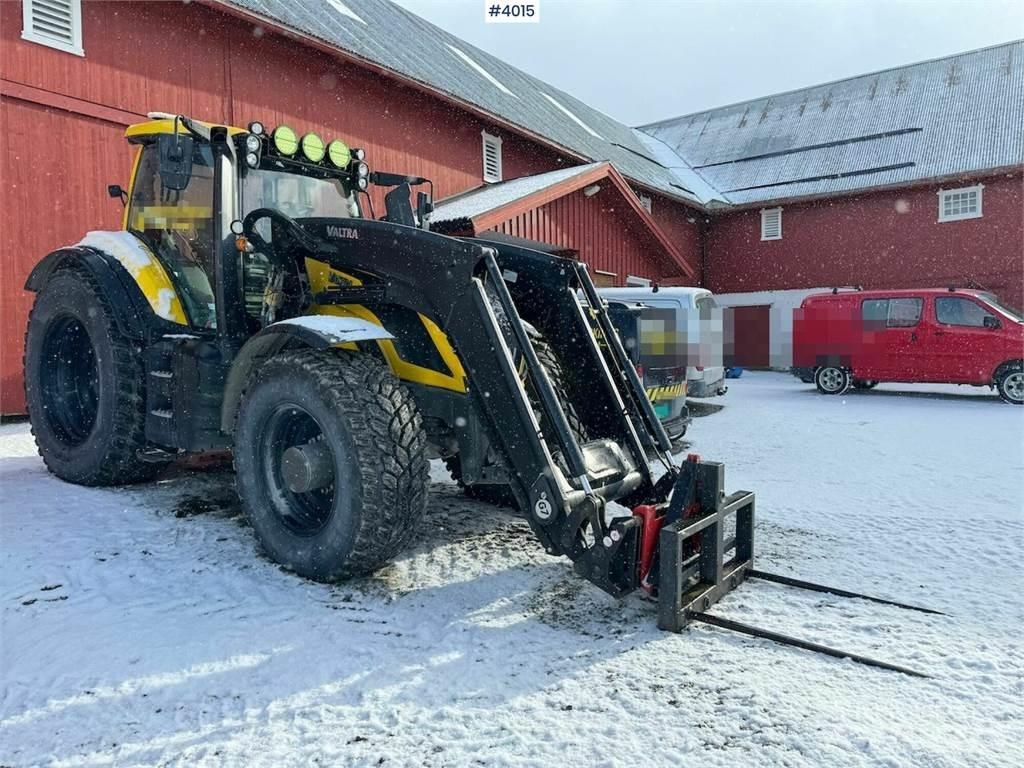 Valtra T255 Τρακτέρ