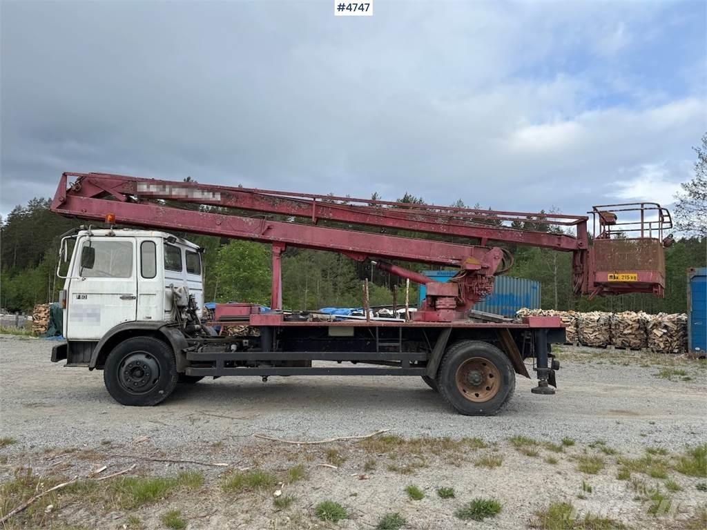 Volvo F 613 Εναέριες πλατφόρμες τοποθετημένες σε φορτηγό