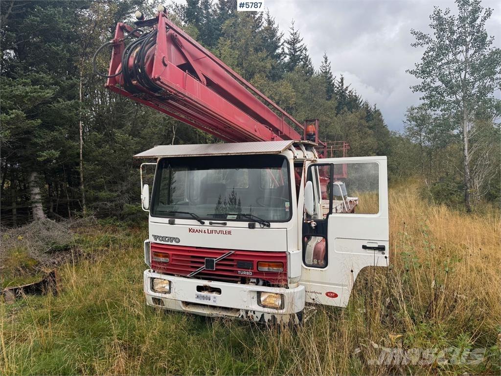 Volvo FL614 Εναέριες πλατφόρμες τοποθετημένες σε φορτηγό