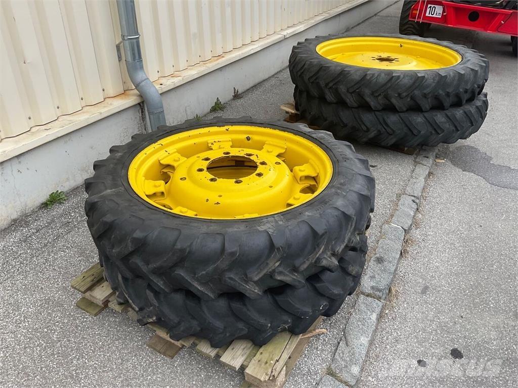  230/95R32 - 270/95R44 Ελαστικά και ζάντες