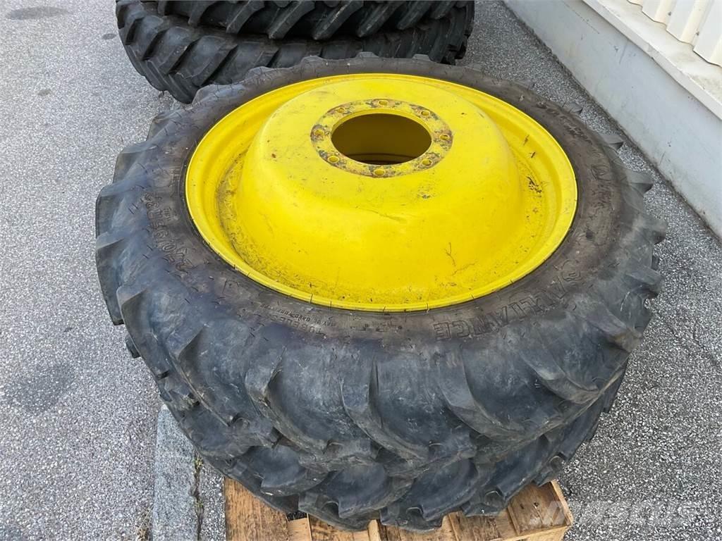  270/95R32 - 340/85R46 Ελαστικά και ζάντες