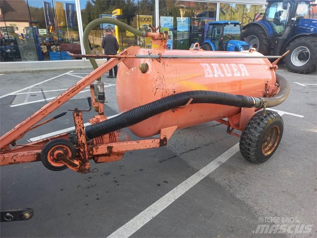 Bauer 1700 Διασκορπιστές λάσπης