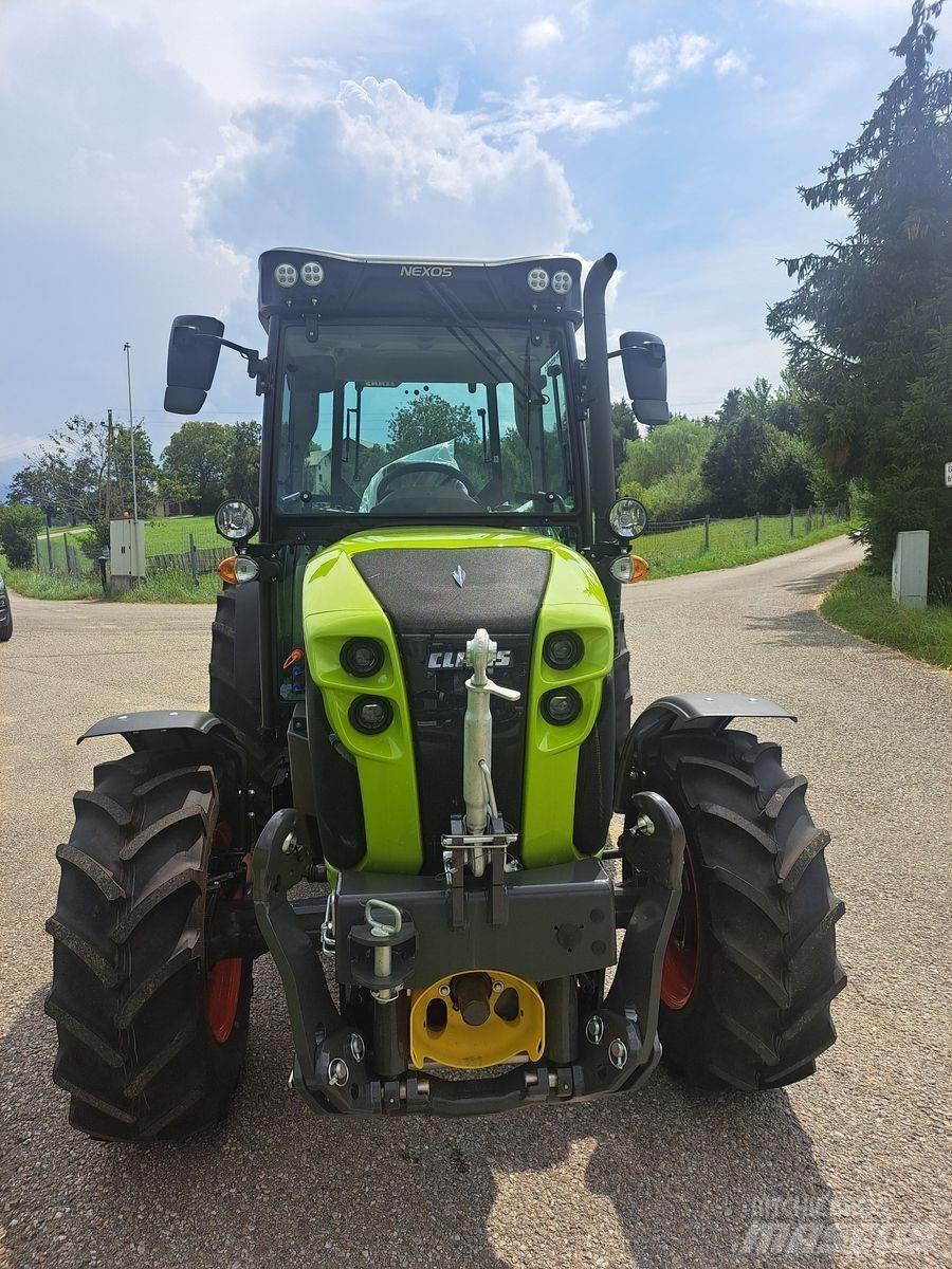 CLAAS Nexos 240 XL Τρακτέρ