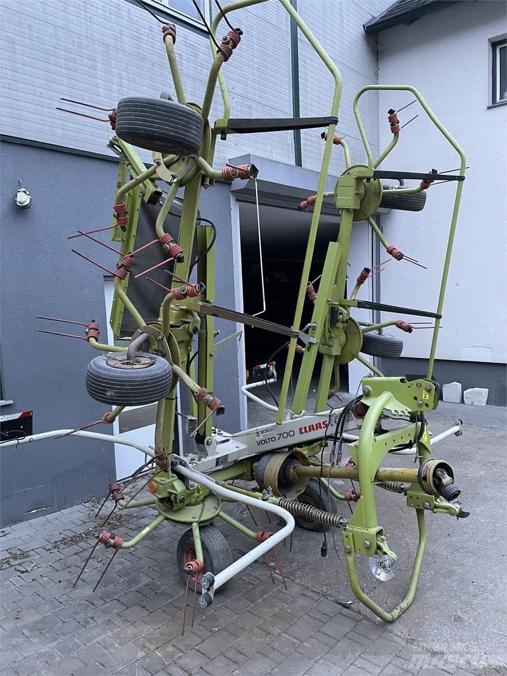 CLAAS VOLTO 700 Τσουγκράνες και χορτοξηραντικές μηχανές