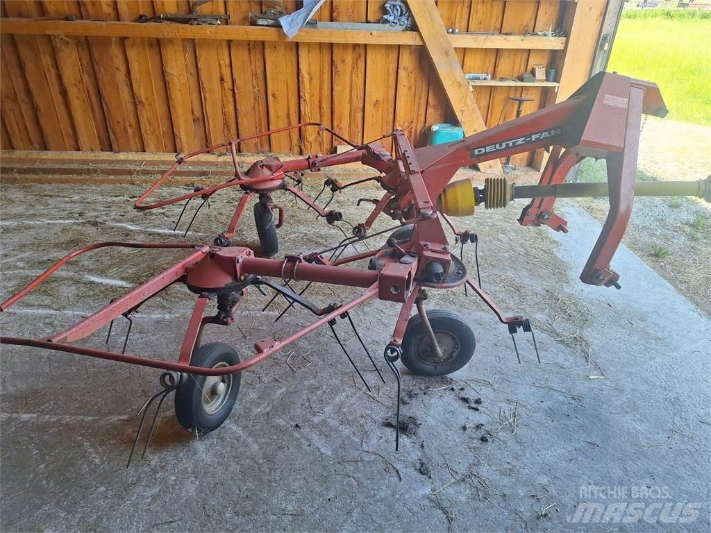 Deutz-Fahr  Τσουγκράνες και χορτοξηραντικές μηχανές
