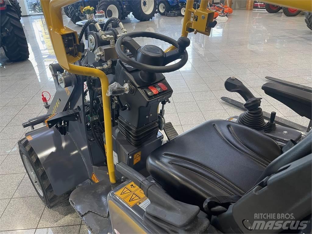 Eurotrac W10 Εμπρόσθιοι φορτωτές και σκαπτικά