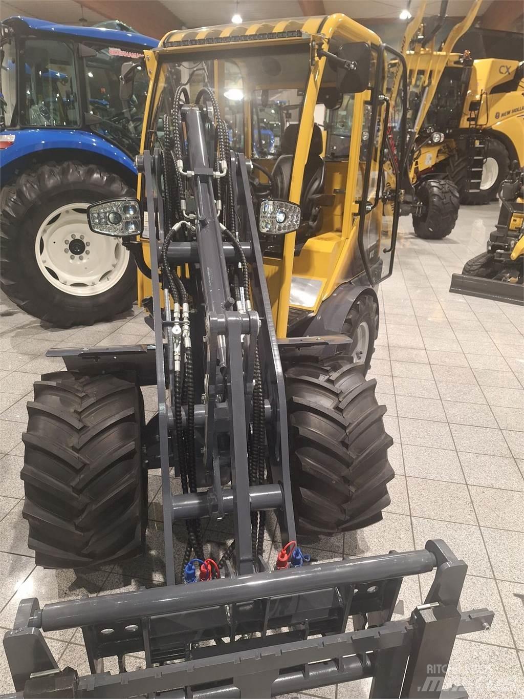 Eurotrac W12S Εμπρόσθιοι φορτωτές και σκαπτικά