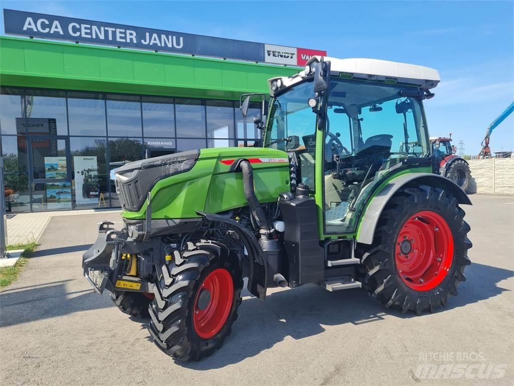 Fendt 211 Vario F Τρακτέρ