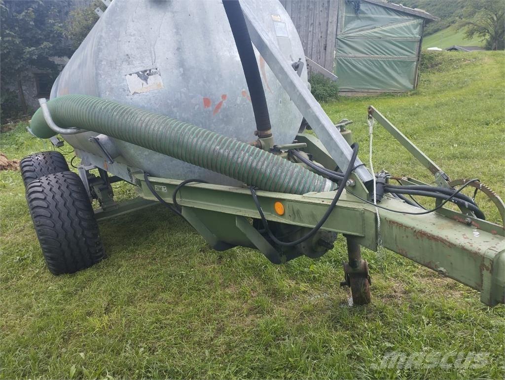 Fliegl  Διασκορπιστές λάσπης