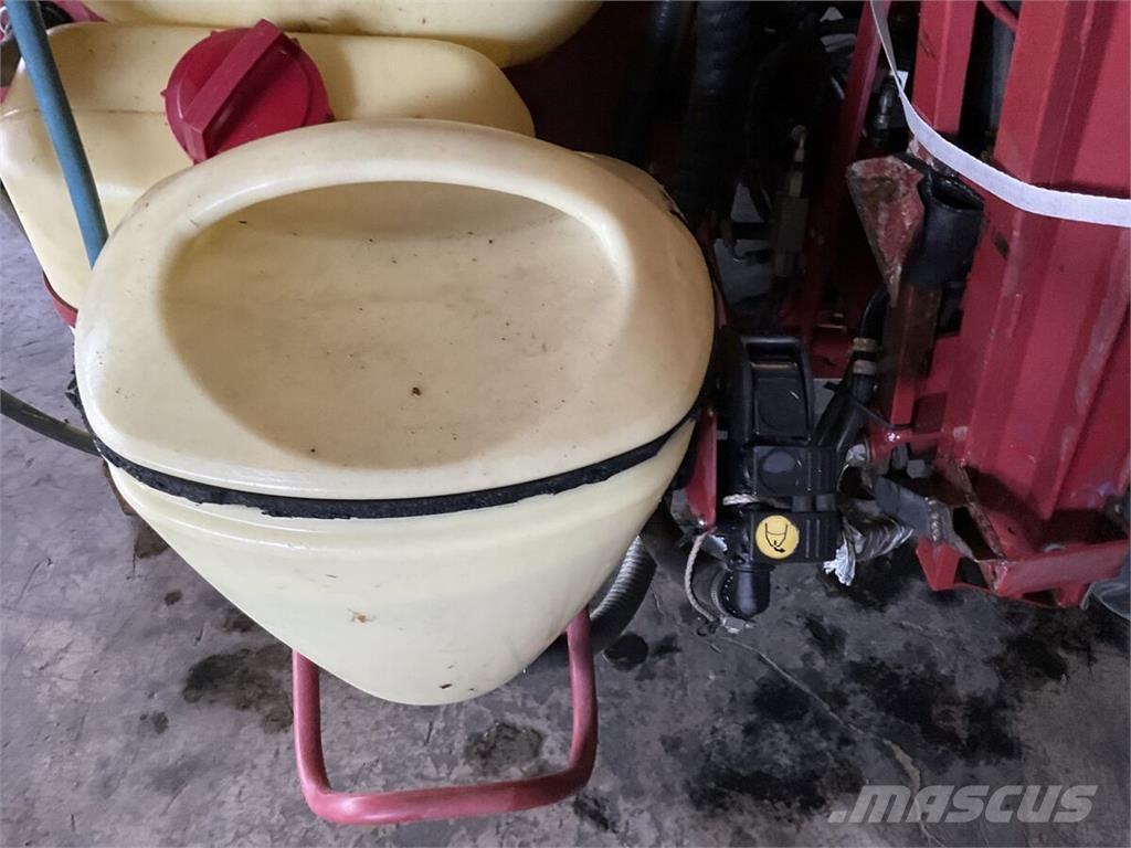 Hardi Master 1200 Ρυμουλκούμενα ψεκαστικά