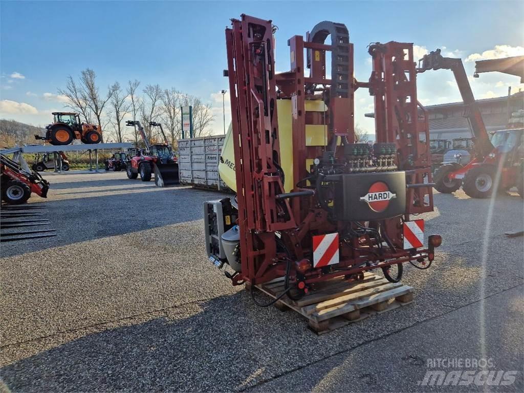 Hardi Mega 12 Ρυμουλκούμενα ψεκαστικά